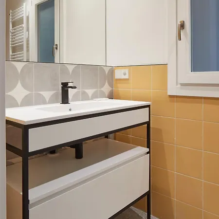 Διαμέρισμα Daira Arena By Feelfree *